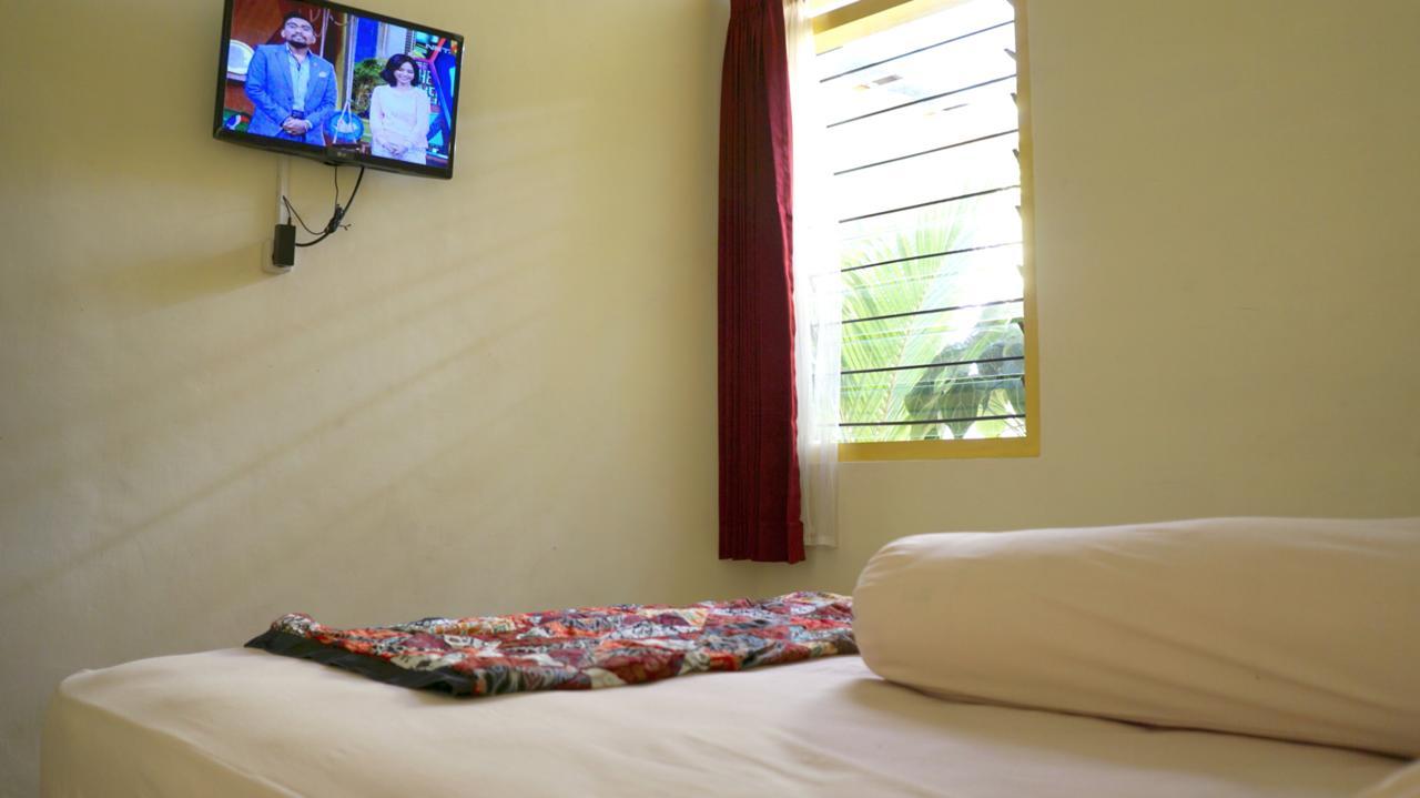 The Sleepingroom Hostel Джокякарта Екстериор снимка